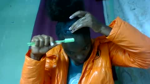 Snapshot of aadienne chatting on June 2026 01:14:01 AM aadienne online show from June 2026 01:14:01 AM
