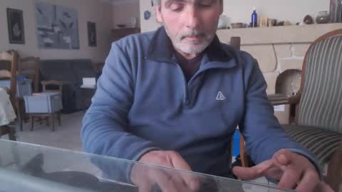 Aalex1717 online show from December 2024 03:47:02 PM