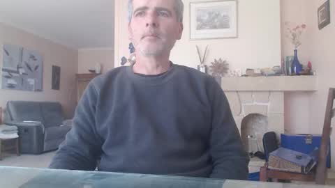 Aalex1717 online show from December 2025 08:52:02 AM