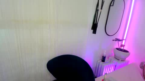 Snapshot of aaliyahlayla chatting on January 2025 01:41:01 AM Aaliyahlayla online show from January 2025 01:41:01 AM