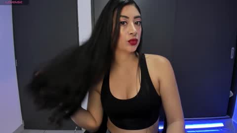 Snapshot of aandreamartinez1 chatting on November 2025 11:21:02 PM andrea online show from November 2025 11:21:02 PM