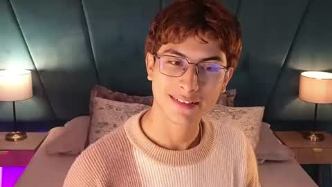 Aaron Ezequiel online show from July 2026 12:25:02 PM