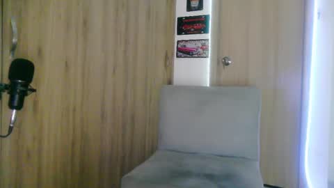 Snapshot of aaron_kwok28 chatting on October 2025 01:14:02 AM Aaron kwok online show from October 2025 01:14:02 AM