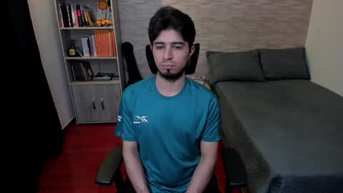 Aaron online show from January 2025 10:33:01 PM