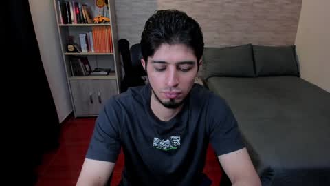 Aaron online show from January 2025 09:29:01 PM