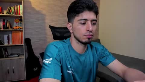 Aaron online show from March 2025 09:17:01 PM