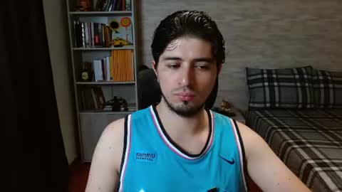 Aaron online show from July 2026 07:17:02 PM