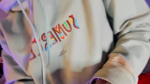 Snapshot of aaronbaker__ chatting on October 2025 08:22:01 PM AARON online show from October 2025 08:22:01 PM