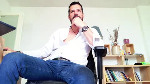 Aaron online show from May 2026 05:48:02 AM