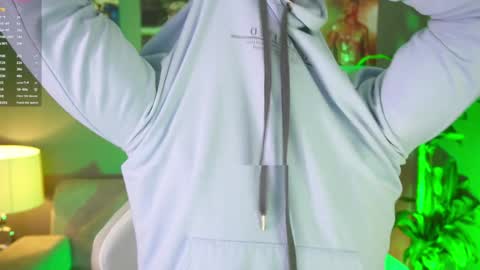 AARON  online show from January 2025 10:32:01 AM