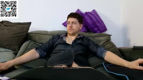 Aaron  online show from October 2025 08:29:02 PM