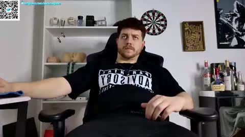 Aaron  online show from July 2026 04:07:02 AM