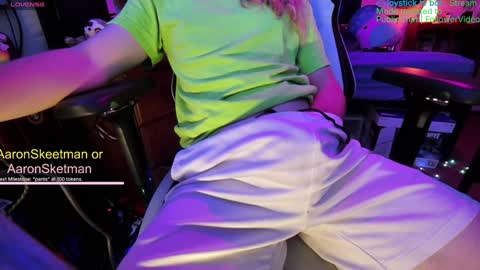 Snapshot of aaronskeetman chatting on January 2025 06:54:01 AM Aaron Skeetman online show from January 2025 06:54:01 AM