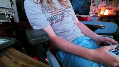 Snapshot of aaronskeetman chatting on March 2025 11:28:01 AM Aaron Skeetman online show from March 2025 11:28:01 AM