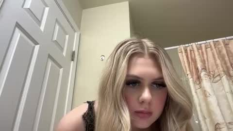 Snapshot of ababyy2901 chatting on March 2025 05:01:01 AM ababyy2901 online show from March 2025 05:01:01 AM