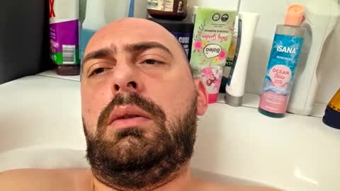 Snapshot of abas1986 chatting on January 2026 08:06:02 AM abas1986 online show from January 2026 08:06:02 AM