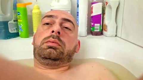 Snapshot of abas1986 chatting on April 2026 09:29:01 AM abas1986 online show from April 2026 09:29:01 AM