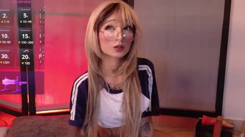 Snapshot of abbeey_ chatting on March 2025 11:00:02 PM Abbeey online show from March 2025 11:00:02 PM