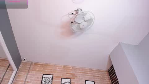 Snapshot of abbey_walker chatting on November 2025 11:11:01 AM abbey_walker online show from November 2025 11:11:01 AM