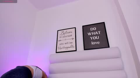 Snapshot of abbey_walker chatting on February 2026 11:20:01 AM abbey_walker online show from February 2026 11:20:01 AM