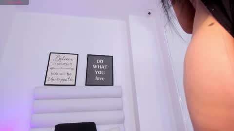 Snapshot of abbey_walker chatting on March 2026 01:37:02 PM abbey_walker online show from March 2026 01:37:02 PM