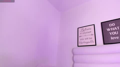 abbey_walker online show from April 2026 11:37:01 AM