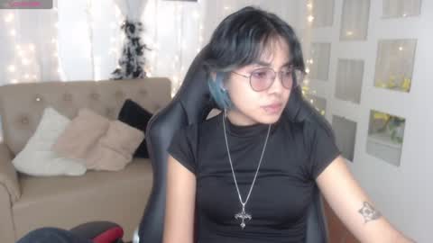 Snapshot of abbiross chatting on January 2025 07:03:01 PM Abbi online show from January 2025 07:03:01 PM