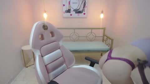 Snapshot of abby_collinss_x chatting on January 2026 07:59:01 PM Abby online show from January 2026 07:59:01 PM