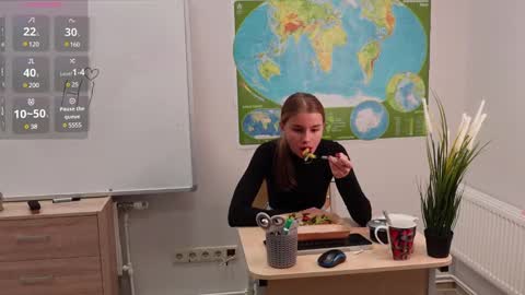 Snapshot of abby_laker chatting on December 2024 05:44:01 PM ABBY LAKER online show from December 2024 05:44:01 PM