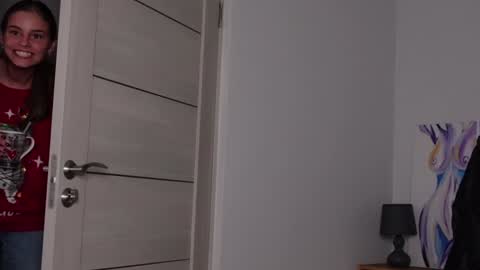 Snapshot of abby_laker chatting on December 2024 05:32:02 PM ABBY LAKER online show from December 2024 05:32:02 PM