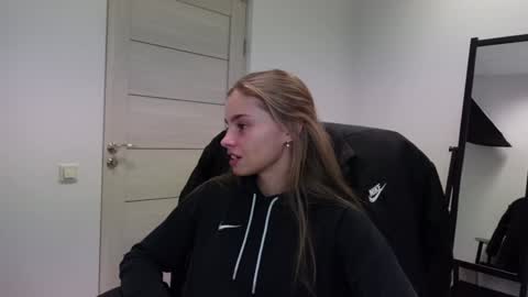 Snapshot of abby_laker chatting on January 2025 08:15:01 PM ABBY LAKER online show from January 2025 08:15:01 PM