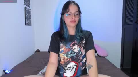 Abby Saenz online show from September 2025 07:02:02 PM