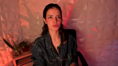 Abby Saenz online show from June 2026 08:00:01 PM