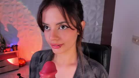 Abby Saenz online show from July 2026 10:37:01 PM