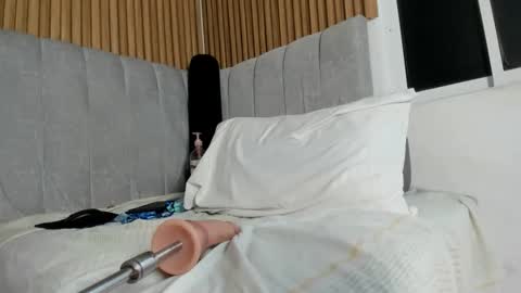 abby_swett1 online show from February 2026 06:37:02 PM