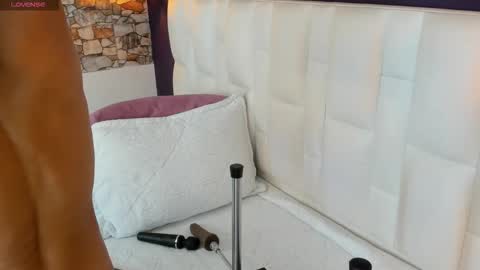 abbyadams23 online show from November 2025 03:17:02 AM