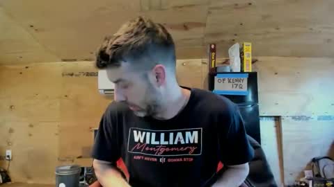 Snapshot of abbybraggontiktokisawhore chatting on February 2026 01:25:01 PM abbybraggontiktokisawhore online show from February 2026 01:25:01 PM