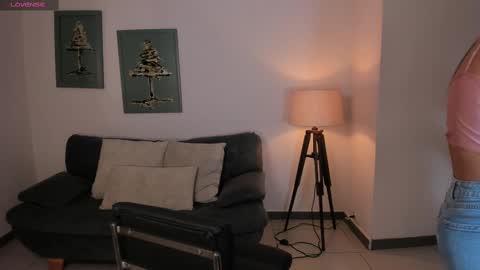 Abby Dalton  online show from October 2025 10:57:02 AM