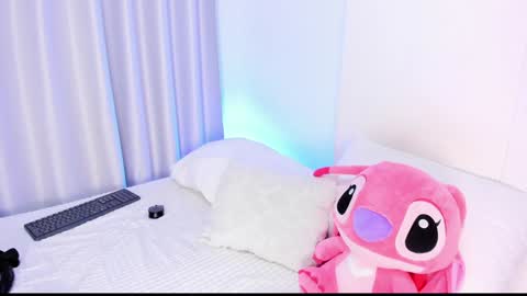 Snapshot of abbyfoxx_ chatting on December 2024 11:13:02 PM Abby online show from December 2024 11:13:02 PM