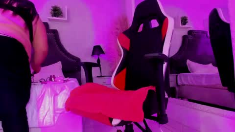 abbyrogers1 online show from May 2026 04:52:01 AM