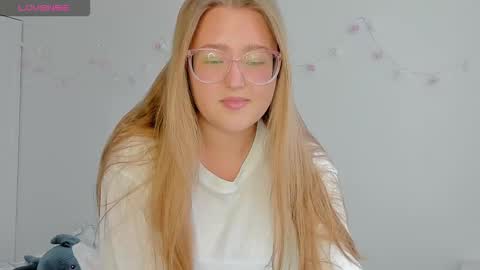 Abby    Stream at Sat  Sun  Mon  Fri online show from September 2025 01:45:01 PM