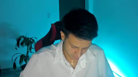 Independence model AbelAsburgo online show from December 2025 06:31:01 AM