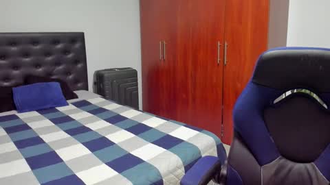 Independence model AbelAsburgo online show from January 2026 02:16:02 AM