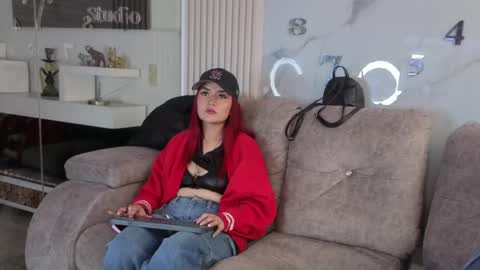 abella_as_ online show from April 2026 02:33:01 PM