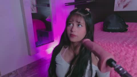 abella_as_ online show from May 2026 02:36:01 PM