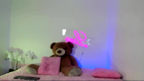  Abella and Kendra  online show from February 2025 01:56:01 AM