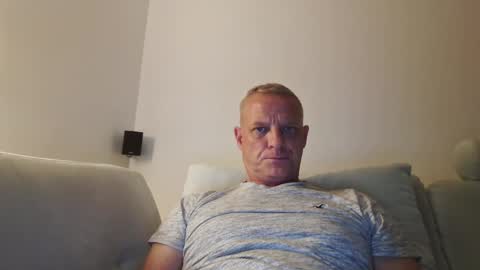 Snapshot of abenteurer2021 chatting on May 2026 08:10:02 PM abenteurer2021 online show from May 2026 08:10:02 PM