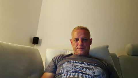 Snapshot of abenteurer2021 chatting on June 2026 09:17:02 PM abenteurer2021 online show from June 2026 09:17:02 PM