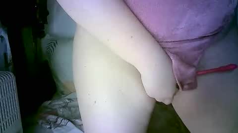 Snapshot of abigailove4u chatting on December 2024 09:20:01 PM GoldenFish online show from December 2024 09:20:01 PM