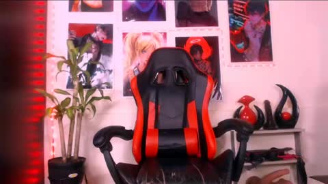 abraham_linares online show from July 2026 10:03:01 PM